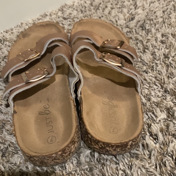 Just be sandals size 7 - Picture 3 of 3